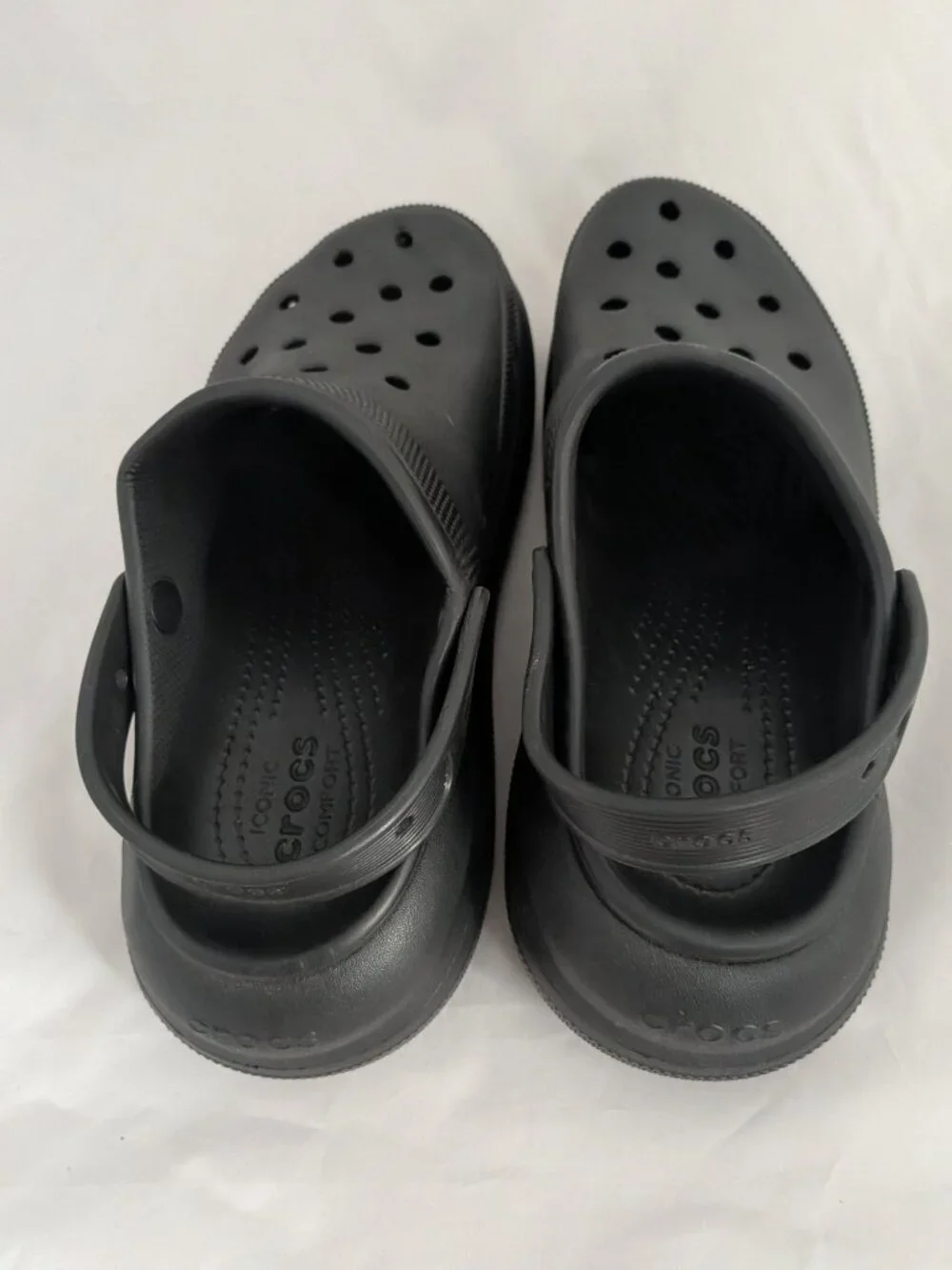 Crocs Men's Classic Mega Crush Clog Size 11 Black Platform Lug Sole